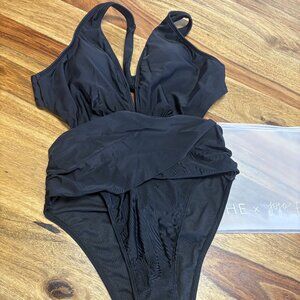 NEW Cupshe Black One Piece Swimsuit - Size M